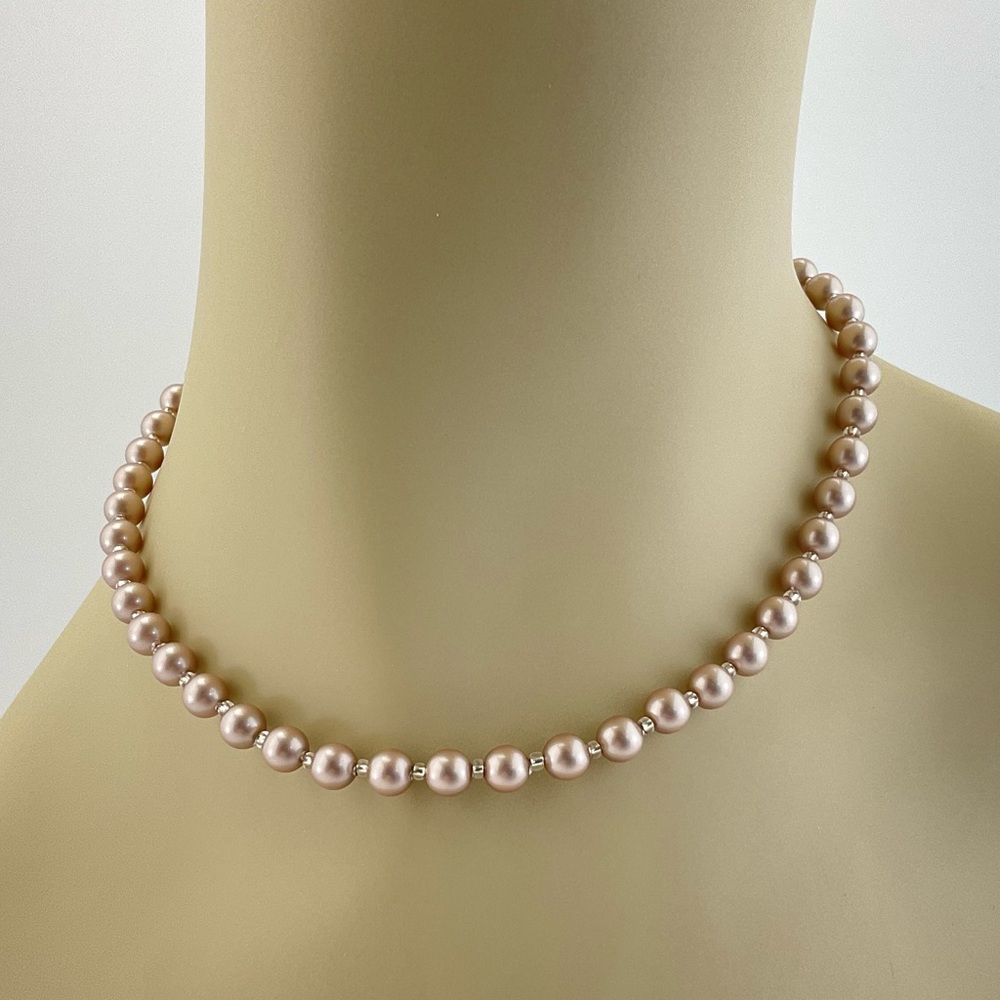Swarovski Crystal Pearl Choker Necklace, 6mm, Powder Almond, Beige, Handmade - Picture 3 of 12